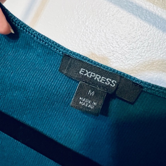 Express Tank Top - Picture 2 of 3